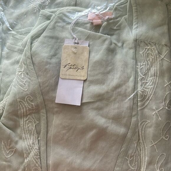 NWT ☯️ FP LA CIENEGA EMBROIDERED KIMONO IN SKY BLUE ☯️ NWT - Picture 5 of 7